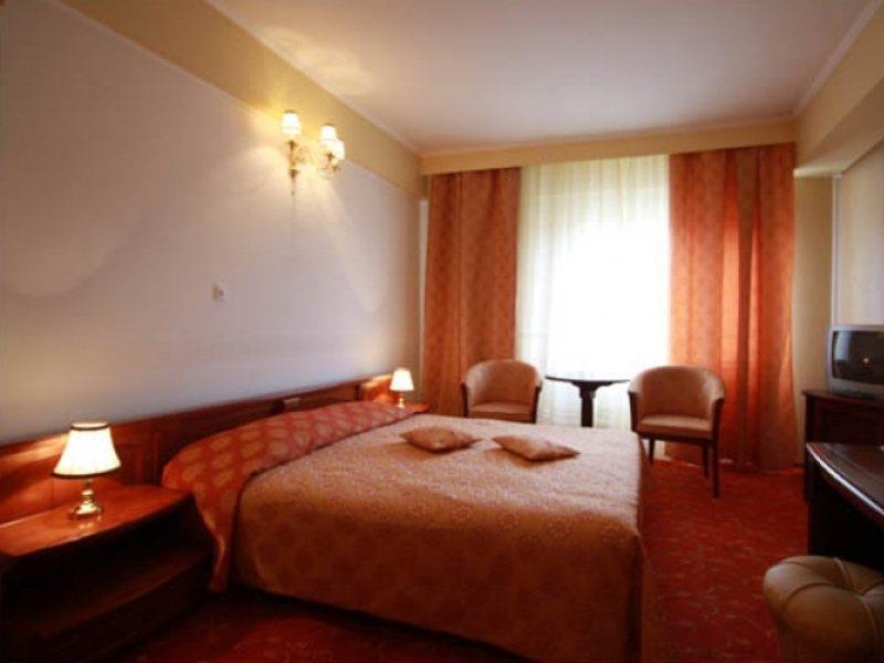 Hotel Mara Baia Mare Buitenkant foto